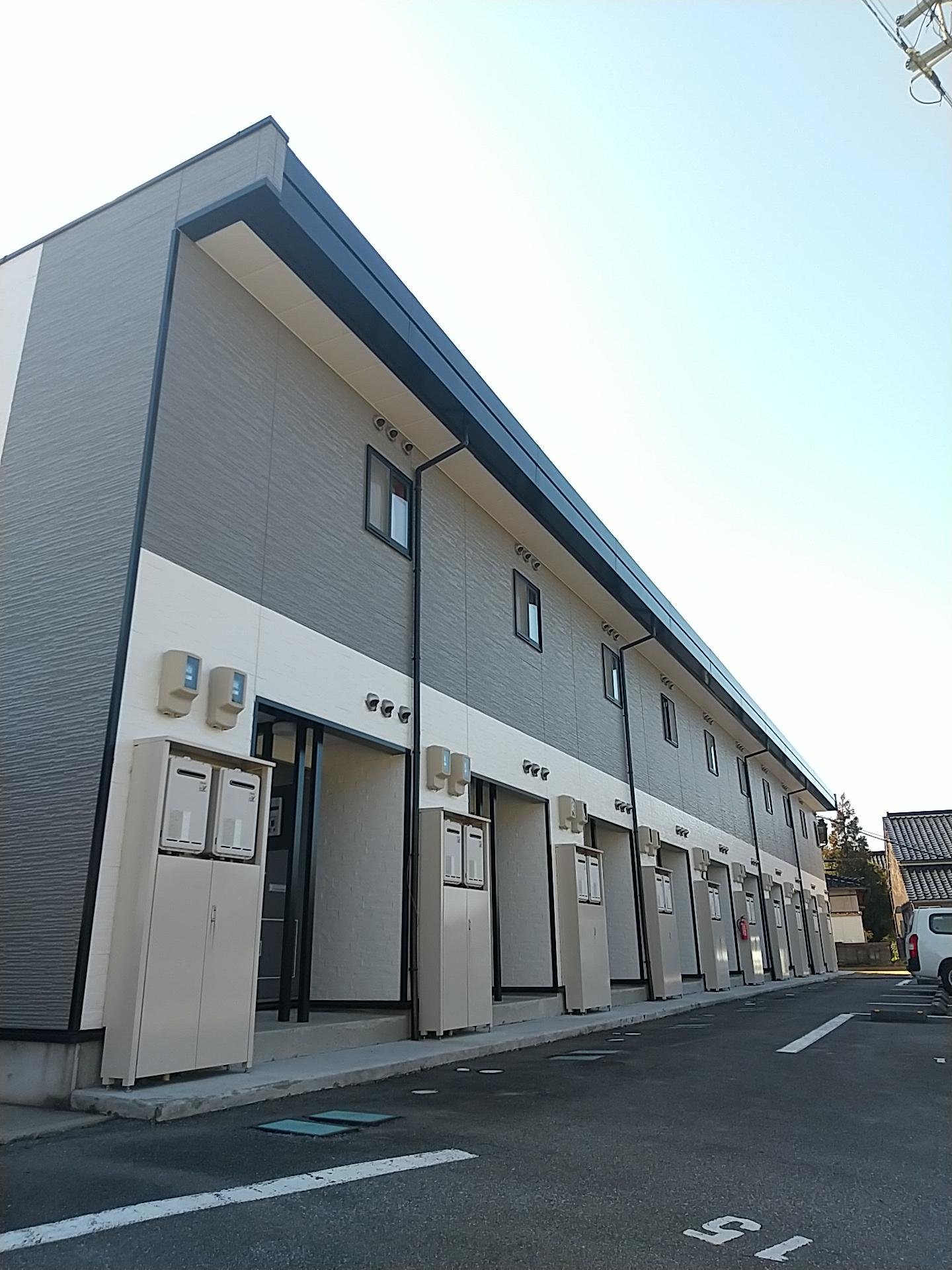 レオパレスクレストン