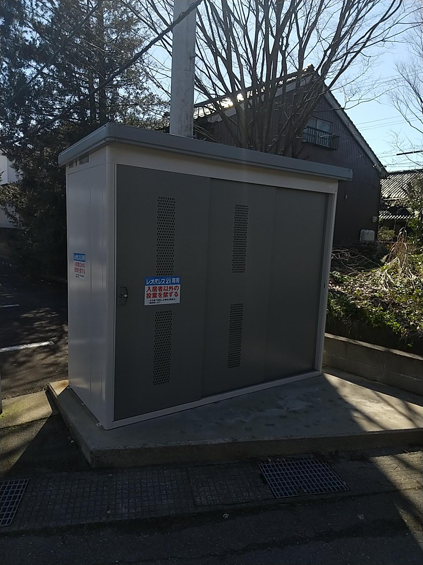 レオパレスクレストン