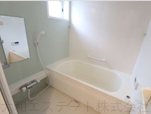 ビスクレッド