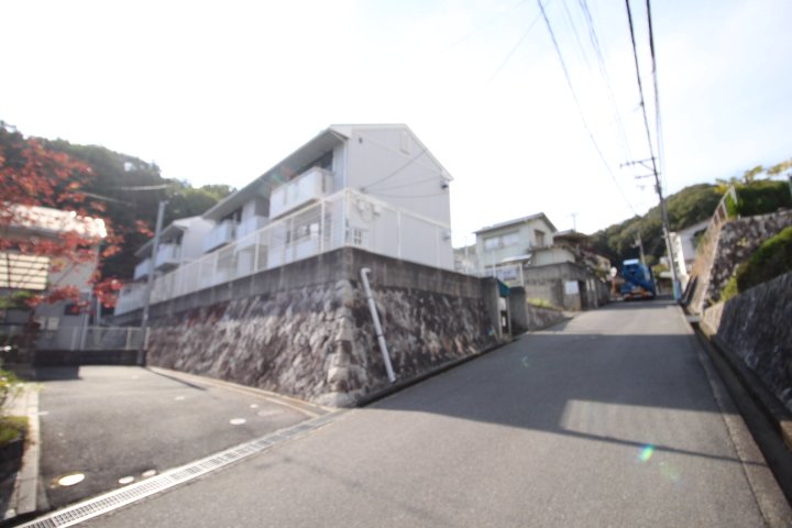 メゾンつつじケ丘　A棟、B棟、C棟